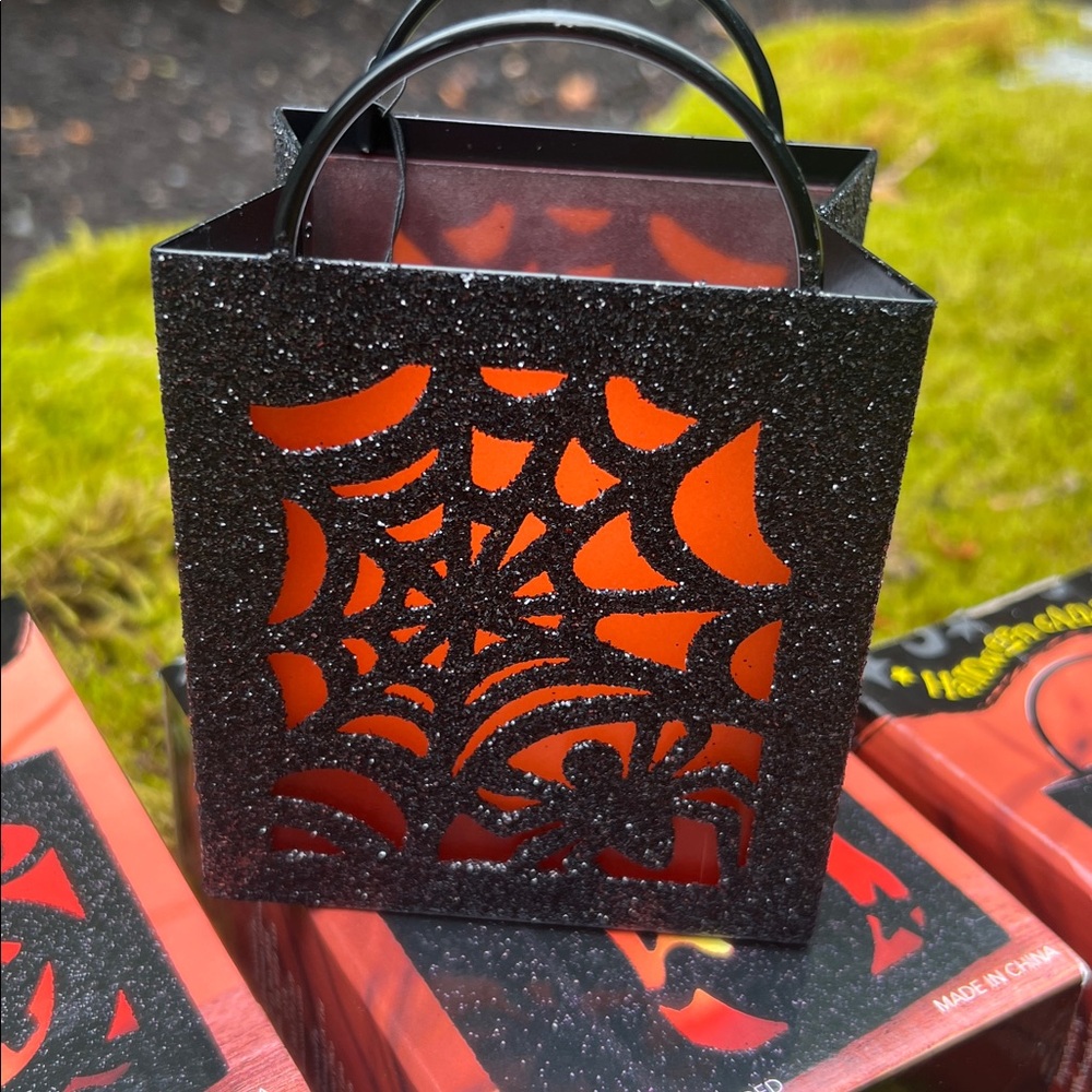 Halloween Metal Votive Candle Holders - Picture 2 of 3